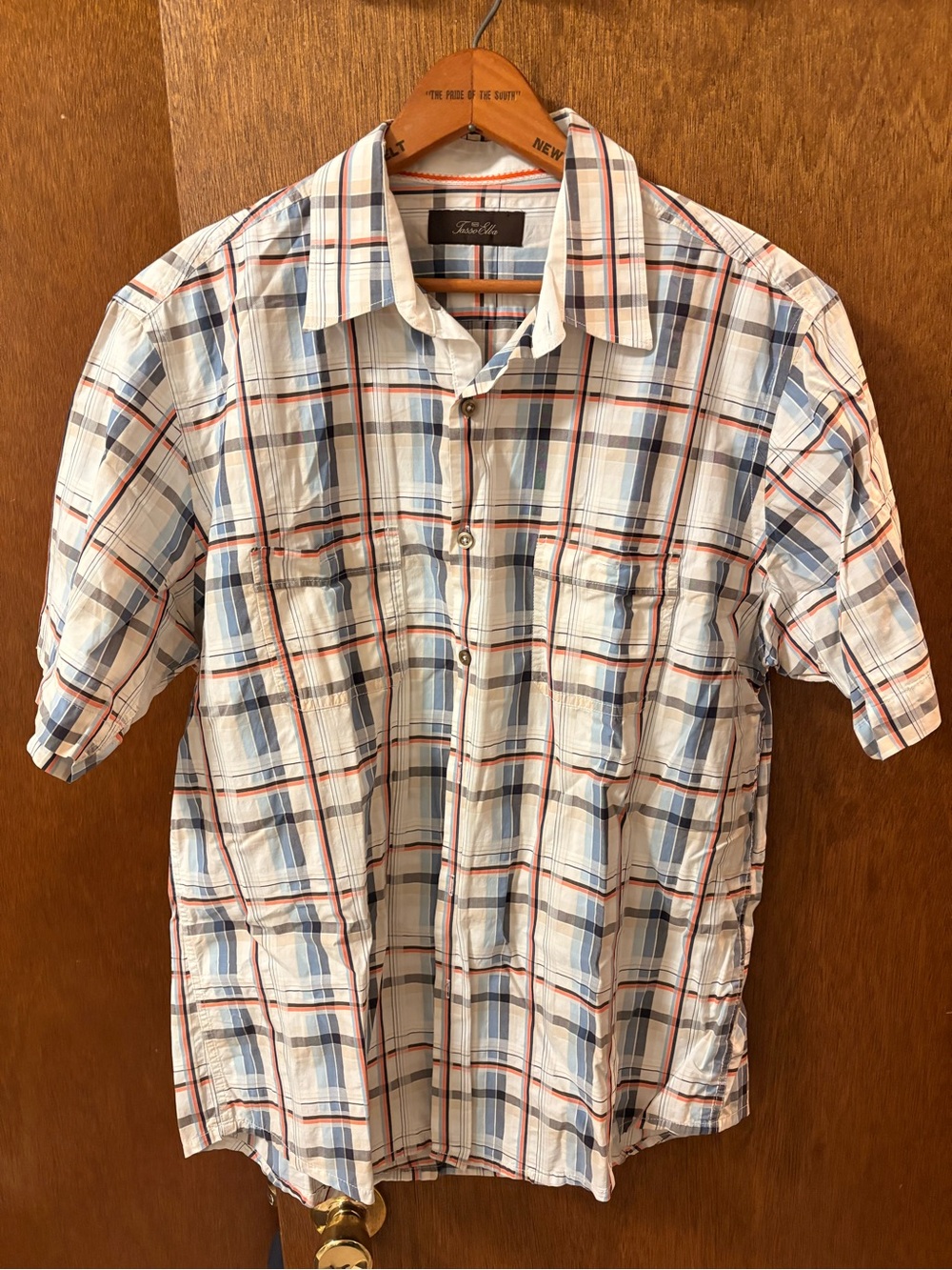 Men's Plaid Short-Sleeve Button-Up Shirt - White with Blue & Red Plaid(npt)